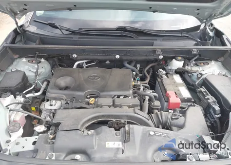 2021 Toyota Rav4 Xle z USA, uszkodzony, nr VIN 2T3P1RFV7MW175205